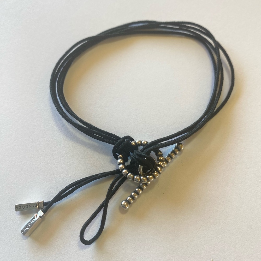 Authentic Pandora Moments Bridle Lock Bracelet - Hard to find